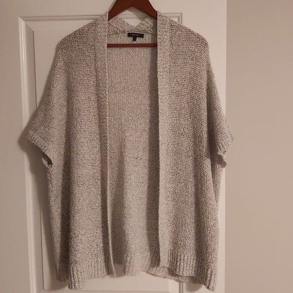 RW&CO Knit Short Sleeve Cardigan - Picture 3 of 3